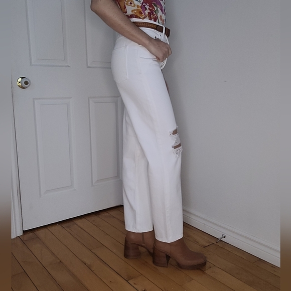 Lovers & Friends High Waist Distressed White Staight Leg Jeans - Picture 3 of 11
